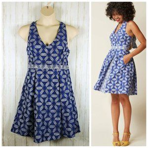 MODCLOTH Blue White Jacquard Halter Sundress SZ L